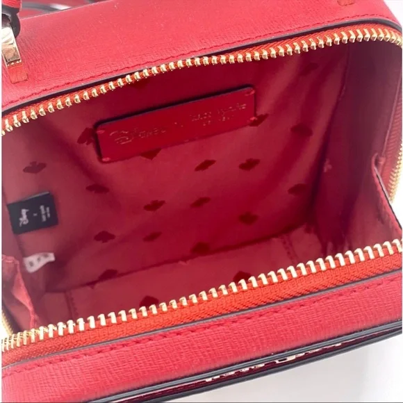 ❤️ Kate Spade New York C Disney VanityCruella Crossbody Bag New